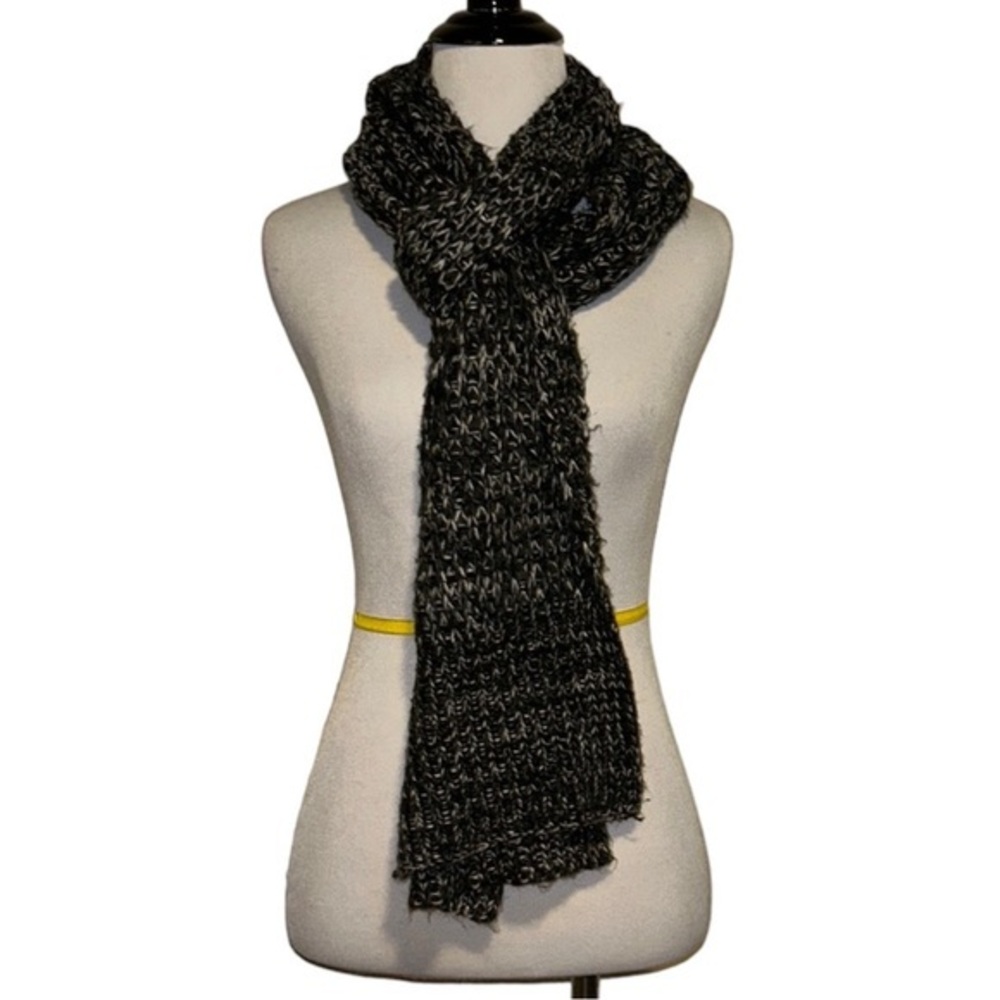 Victorias Secret‎ women’s multiway scarf